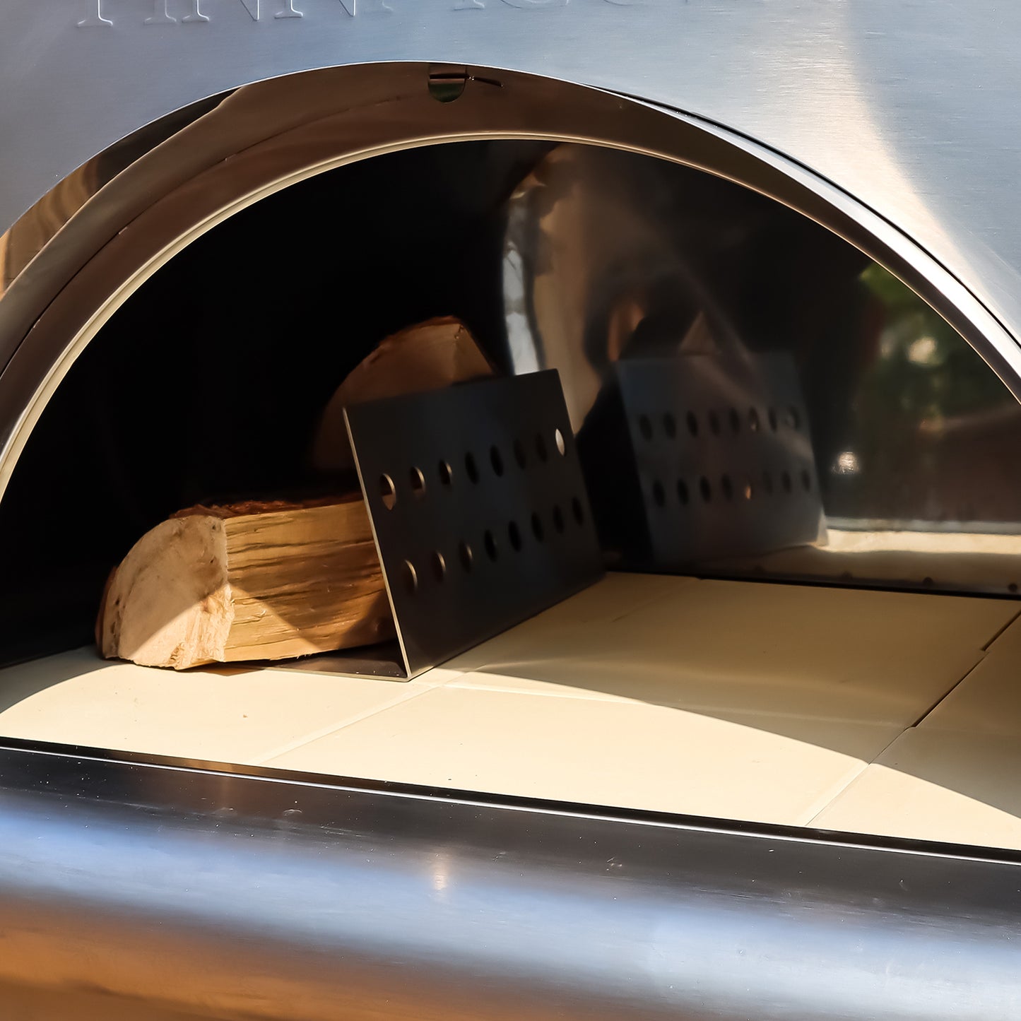 Pinnacolo Premio Wood Fired Outdoor Pizza Oven - FREE Accessories