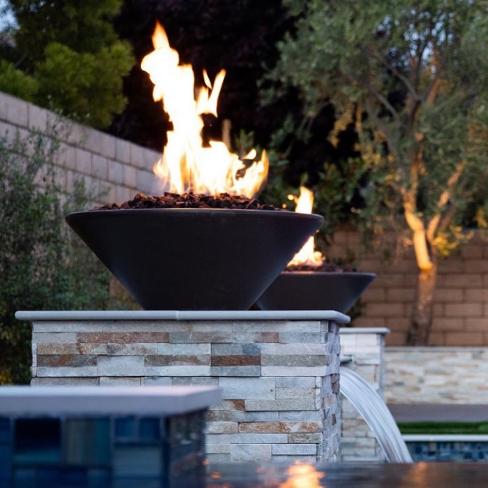 The Outdoor Plus Cazo Concrete Fire Bowl - Free Cover