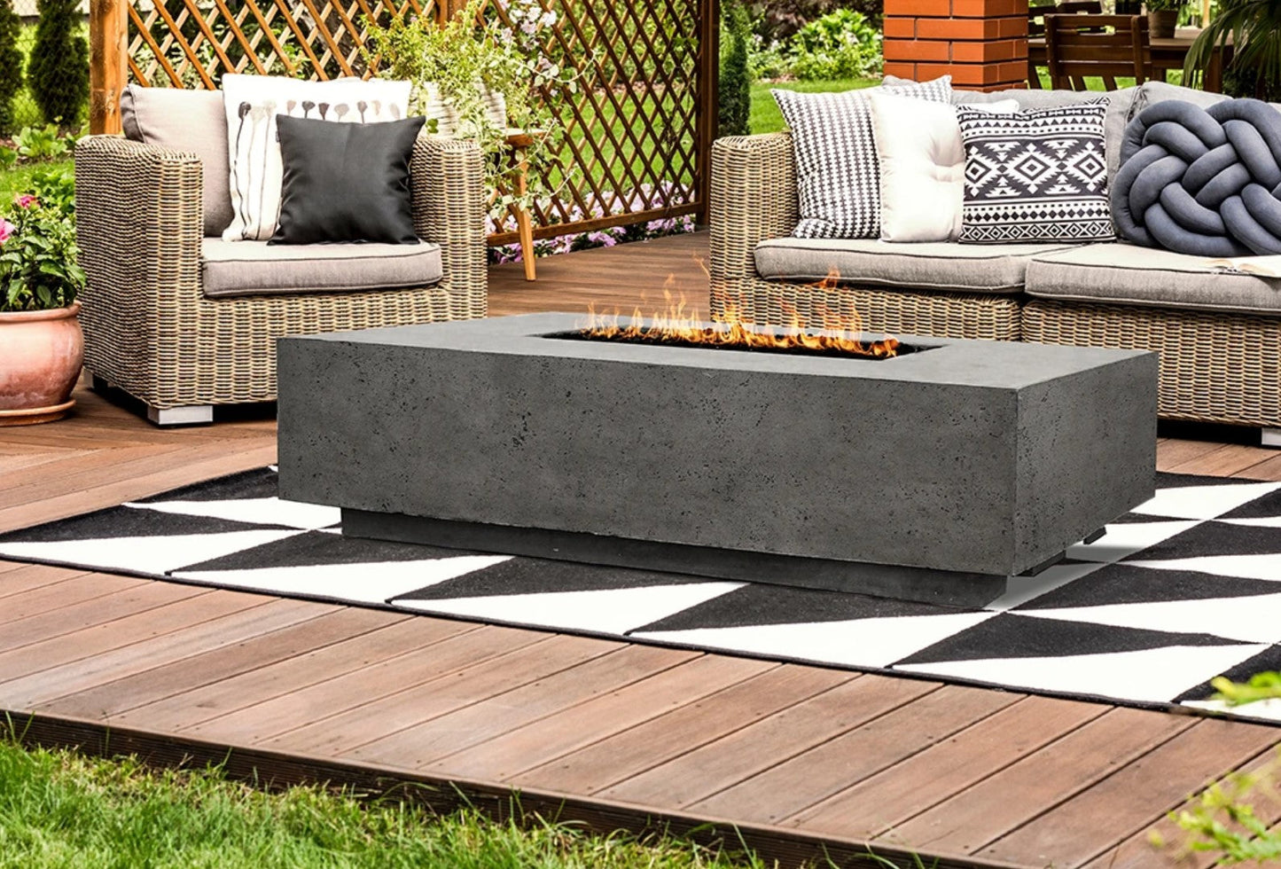 Prism Hardscapes Fire Table Tavola 8 - Free Cover
